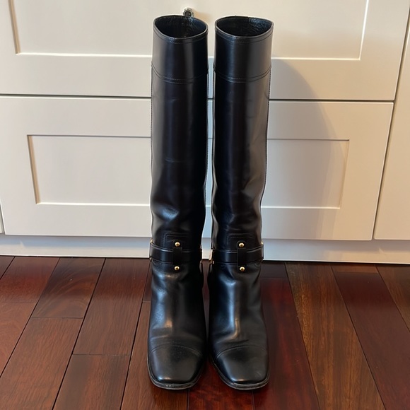 Knee high Yves st laurent boots. - Picture 4 of 4
